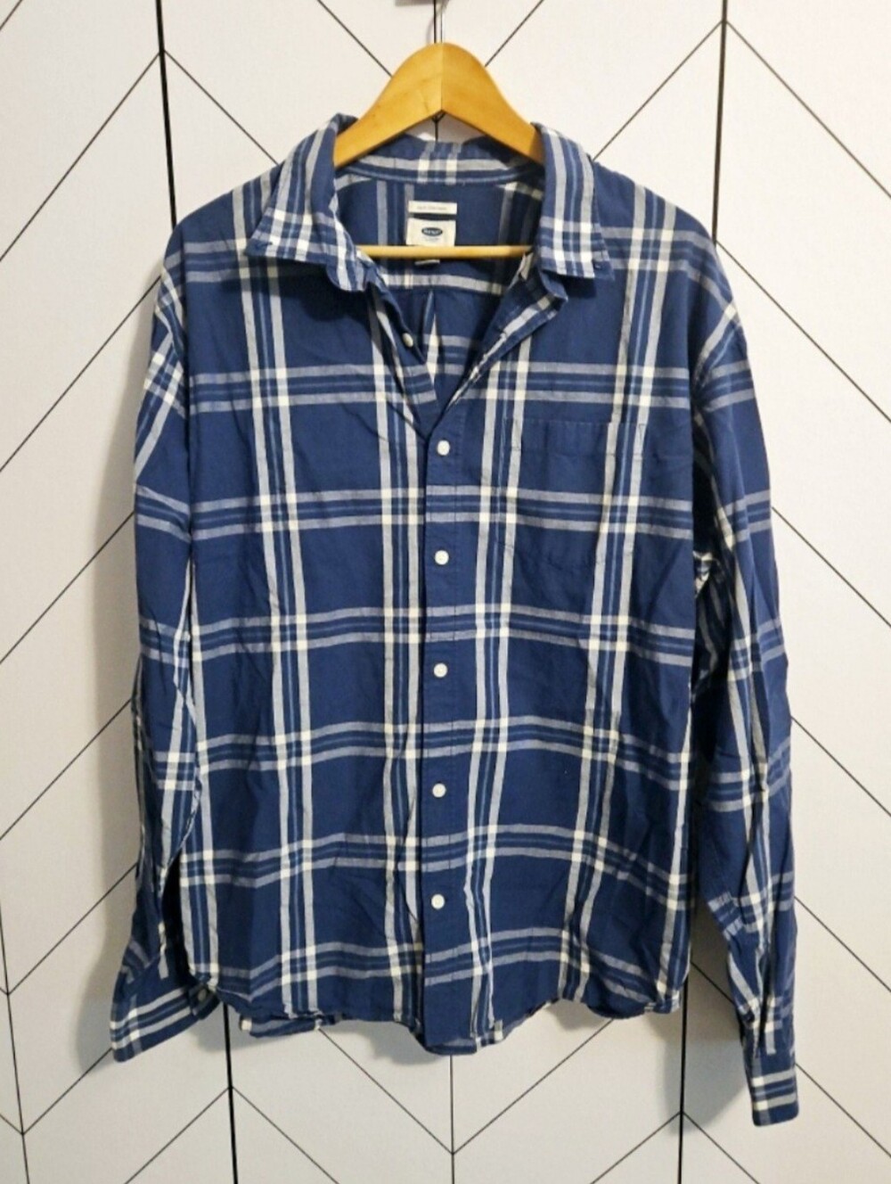 Old Navy Slim Fit Blue and White Plaid Long Sleeve Button Down Shirt, Men's XXL